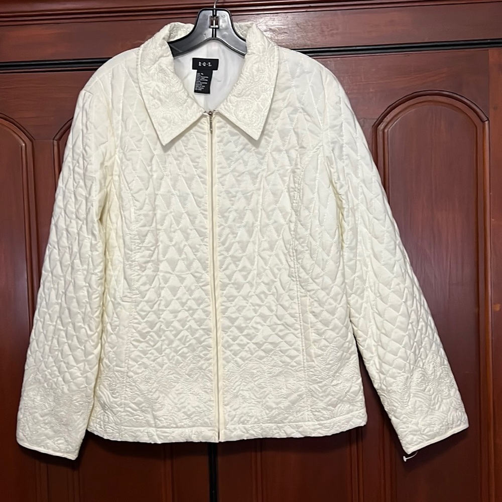 Women's White Quilted Jacket